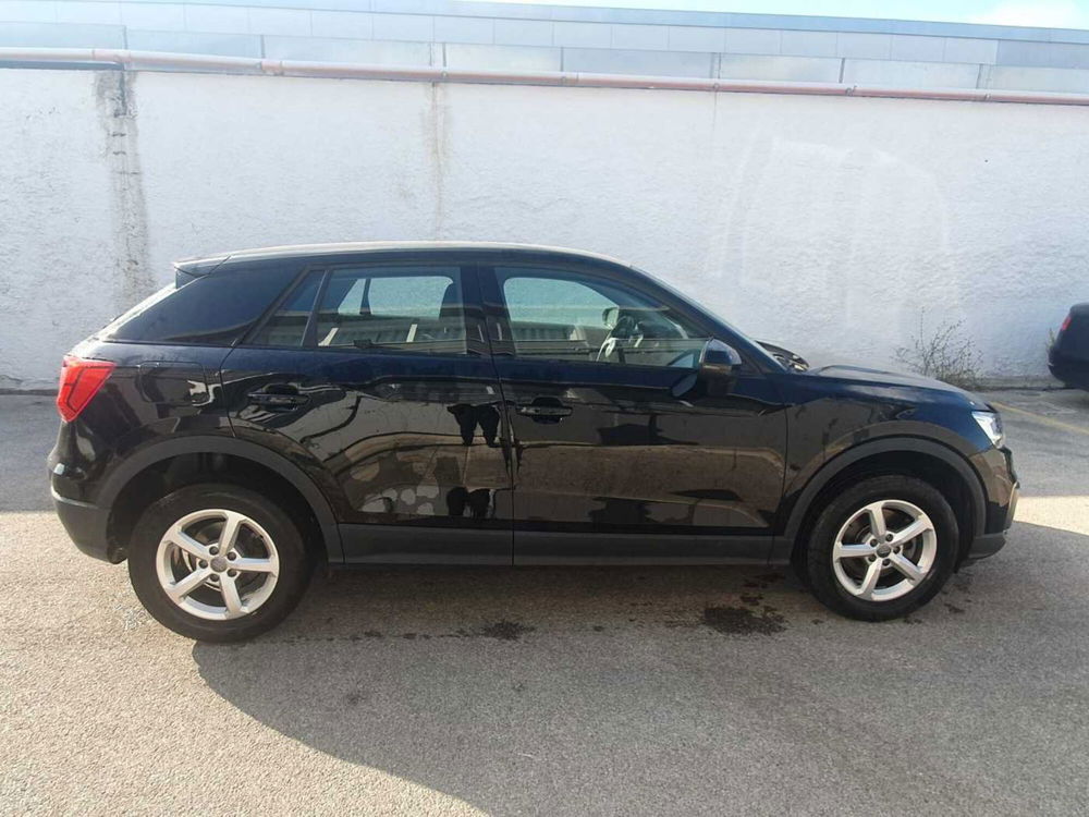 Audi Q2 usata a Bari (11)