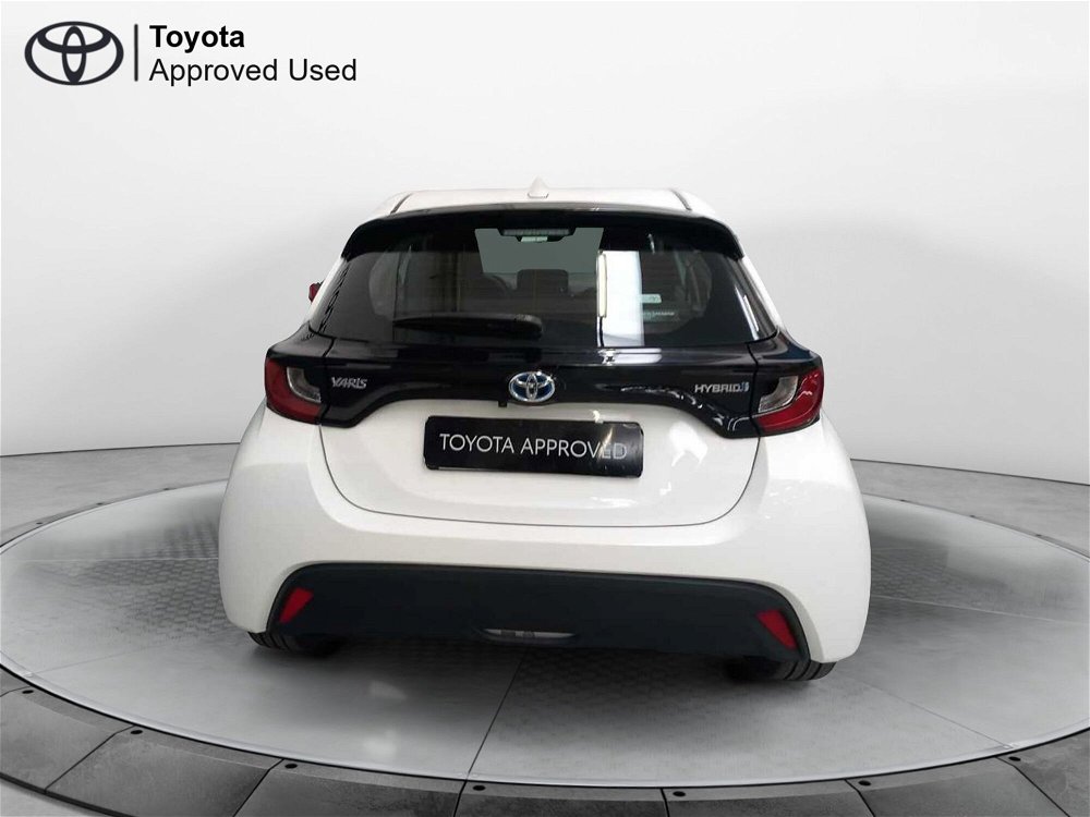 Toyota Yaris 1.5 Hybrid 5 porte Active del 2022 usata a Pisa (5)
