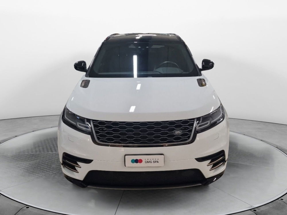 Land Rover Range Rover Velar 2.0D I4 240 CV R-Dynamic HSE  del 2019 usata a Prato (3)