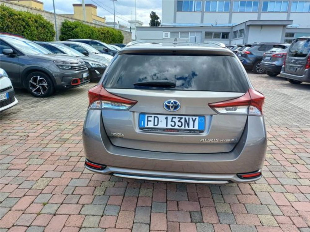 Toyota Auris Station Wagon usata a Bari (7)