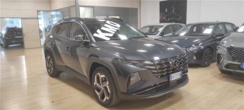 Hyundai Tucson 1.6 phev Xline 4wd auto nuova a Bari