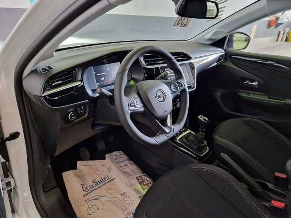 Opel Corsa nuova a Salerno (14)