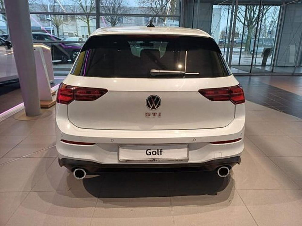 Volkswagen Golf nuova a Cuneo (6)