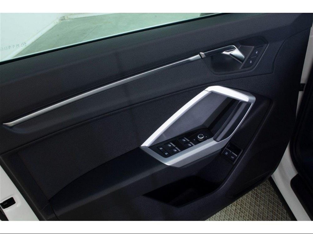 Audi Q3 Sportback 45 TFSI e S tronic Business Plus del 2021 usata a Paruzzaro (5)