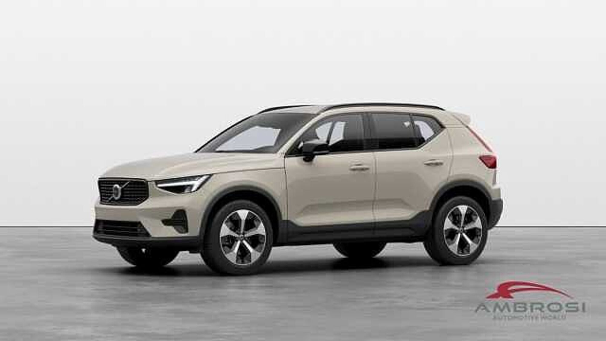 Volvo XC40 B3 automatico Plus Dark  nuova a Corciano