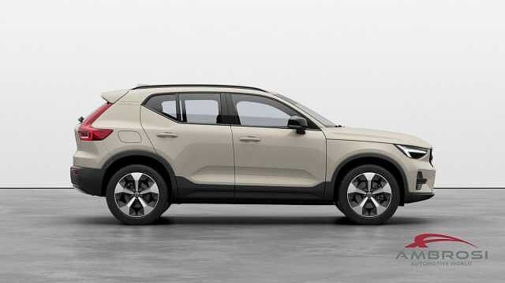 Volvo XC40 nuova a Perugia (4)