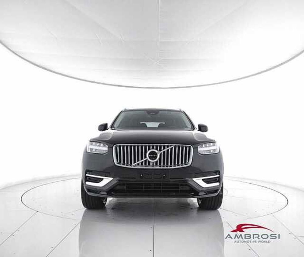 Volvo XC90 B5 (d) AWD automatico 7 posti Plus Bright nuova a Corciano (5)