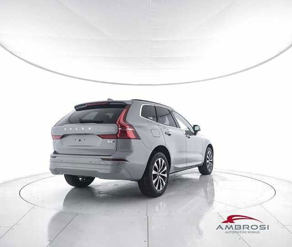 Volvo XC60 nuova a Viterbo (3)