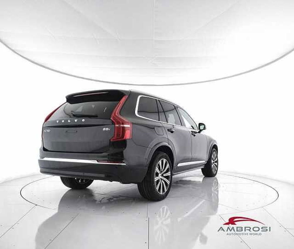 Volvo XC90 nuova a Viterbo (3)