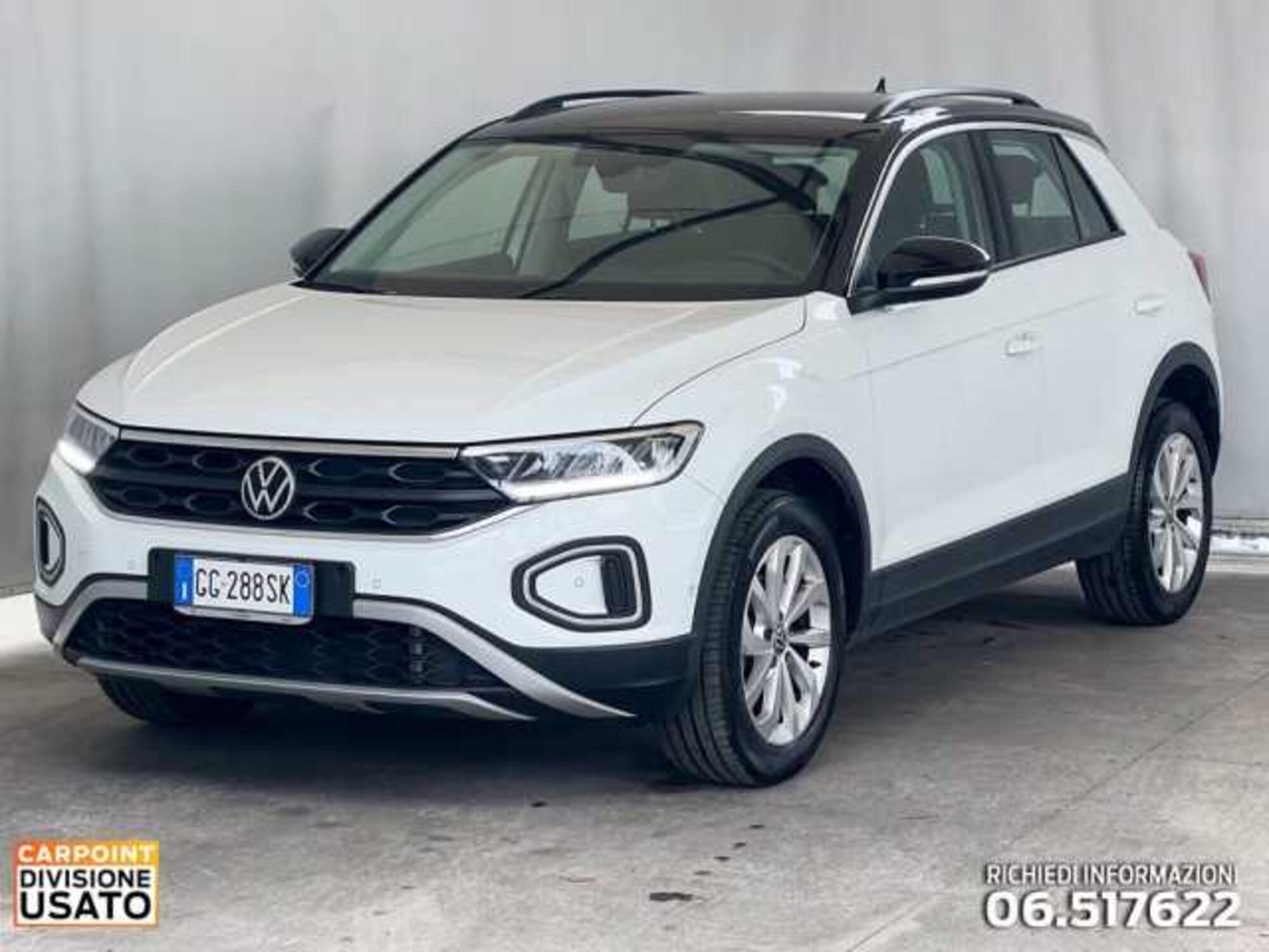 Volkswagen T-Roc 1.0 TSI Life del 2022 usata a Roma