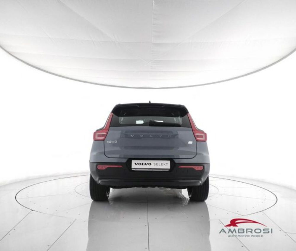 Volvo XC40 usata a Perugia (6)