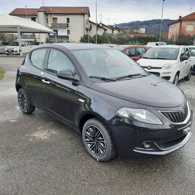 Lancia Ypsilon 1.0 FireFly 5 porte S&amp;S Hybrid Gold Plus nuova a La Spezia