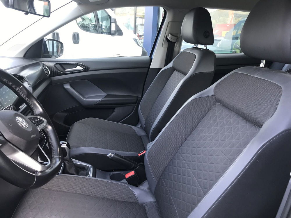 Volkswagen T-Cross usata a Massa-Carrara (16)