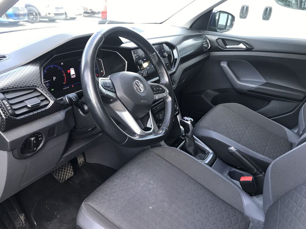 Volkswagen T-Cross usata a Massa-Carrara (17)