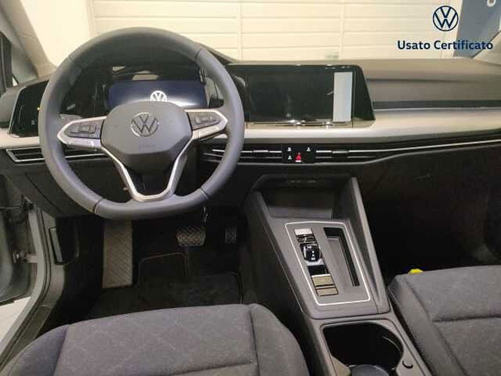 Volkswagen Golf Variant nuova a Varese (12)