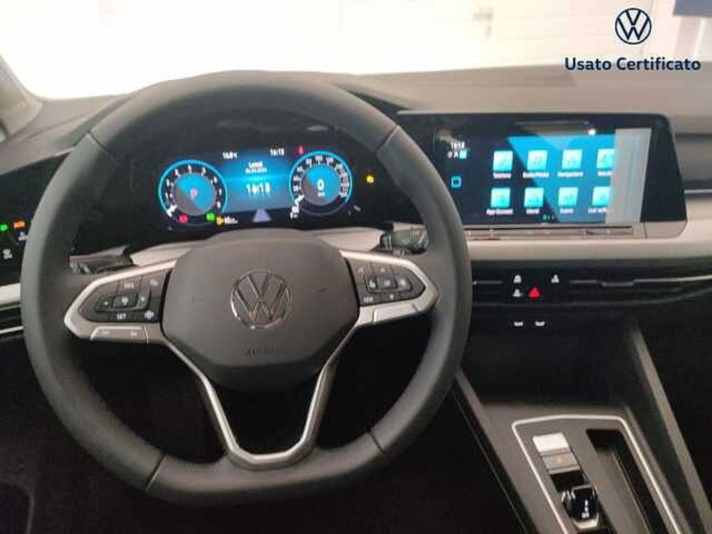 Volkswagen Golf Variant nuova a Varese (13)