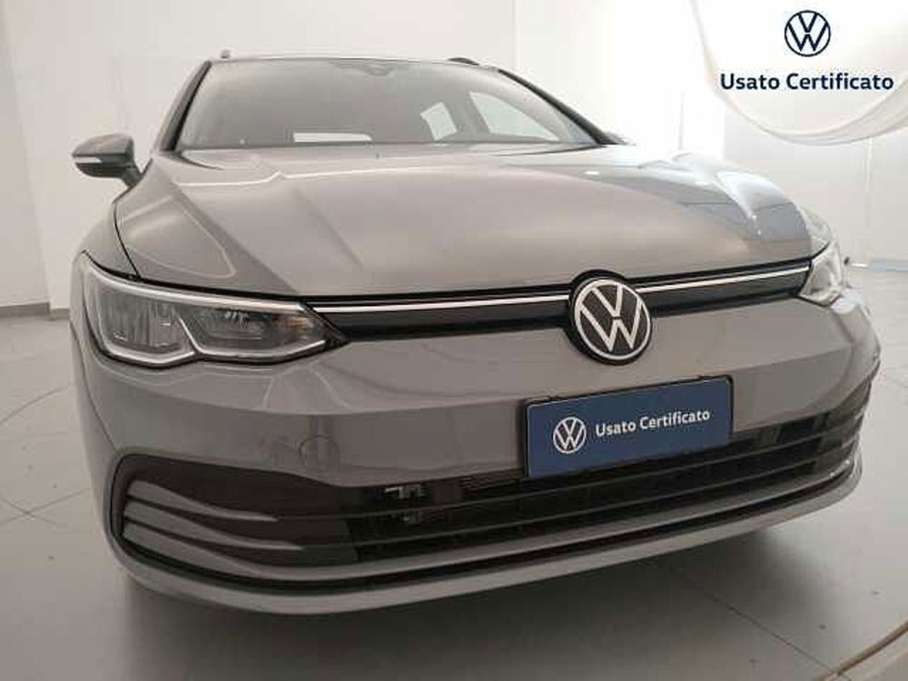 Volkswagen Golf Variant nuova a Varese (7)