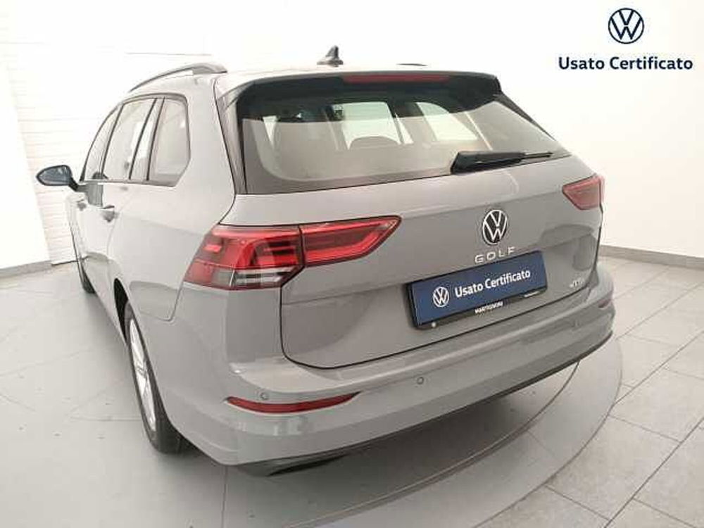 Volkswagen Golf Variant nuova a Varese (8)