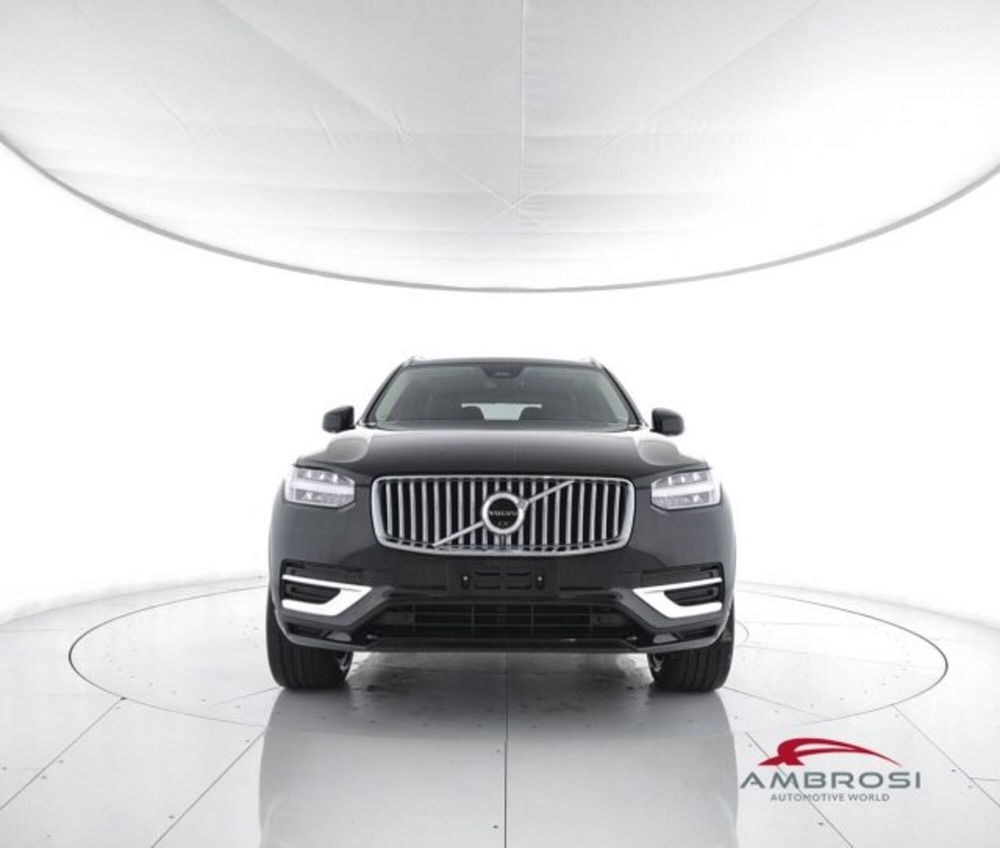 Volvo XC90 B5 (d) AWD automatico 7 posti Plus Bright nuova a Corciano (5)