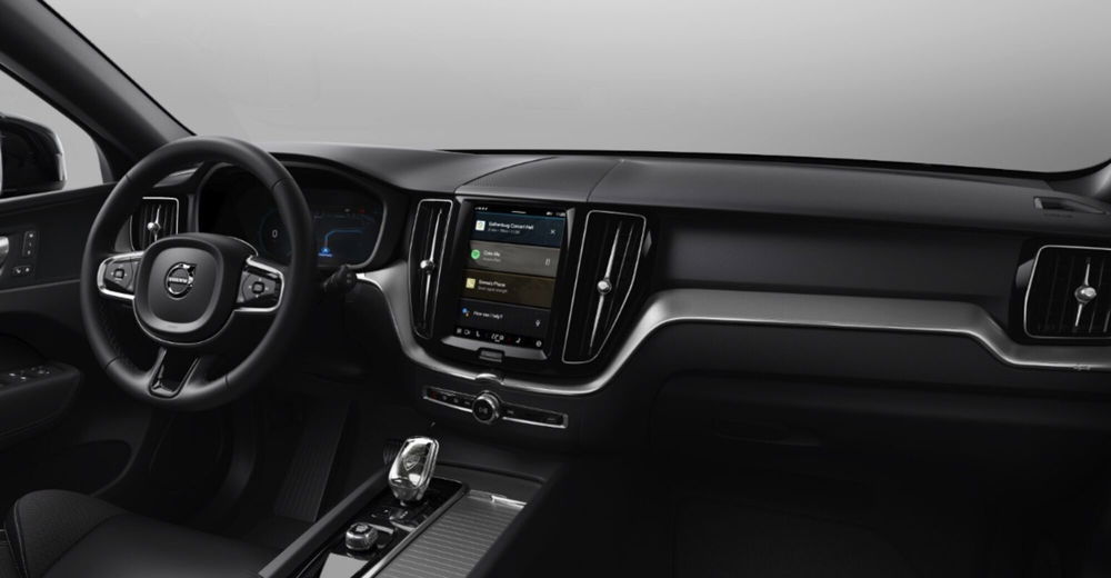 Volvo XC60 nuova a Parma (5)