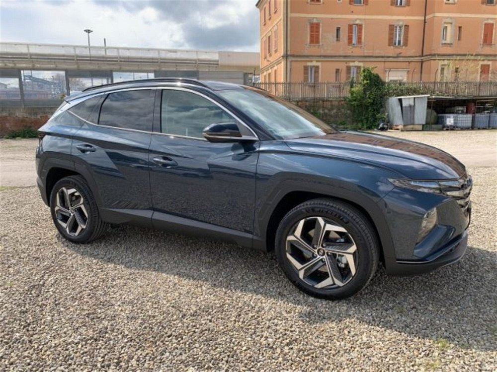Hyundai Tucson 1.6 hev Exellence 2wd auto nuova a Bologna (5)