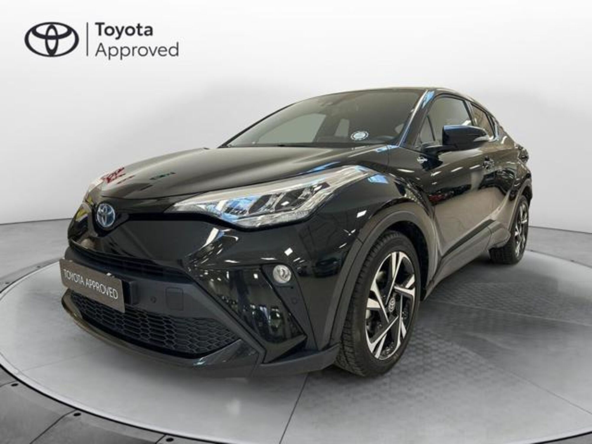 Toyota Toyota C-HR 1.8 Hybrid E-CVT Trend  del 2023 usata a Bra