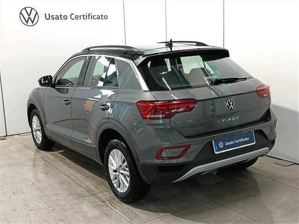 Volkswagen T-Roc 1.5 tsi Life dsg del 2022 usata a Brivio (3)