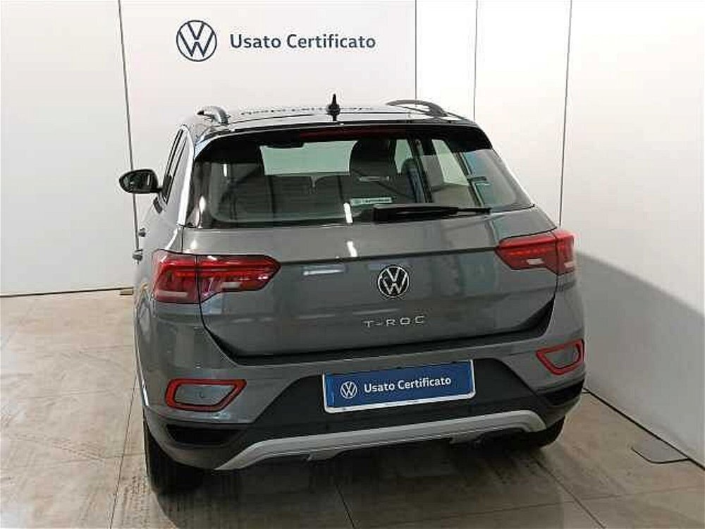 Volkswagen T-Roc 1.5 tsi Life dsg del 2022 usata a Brivio (4)