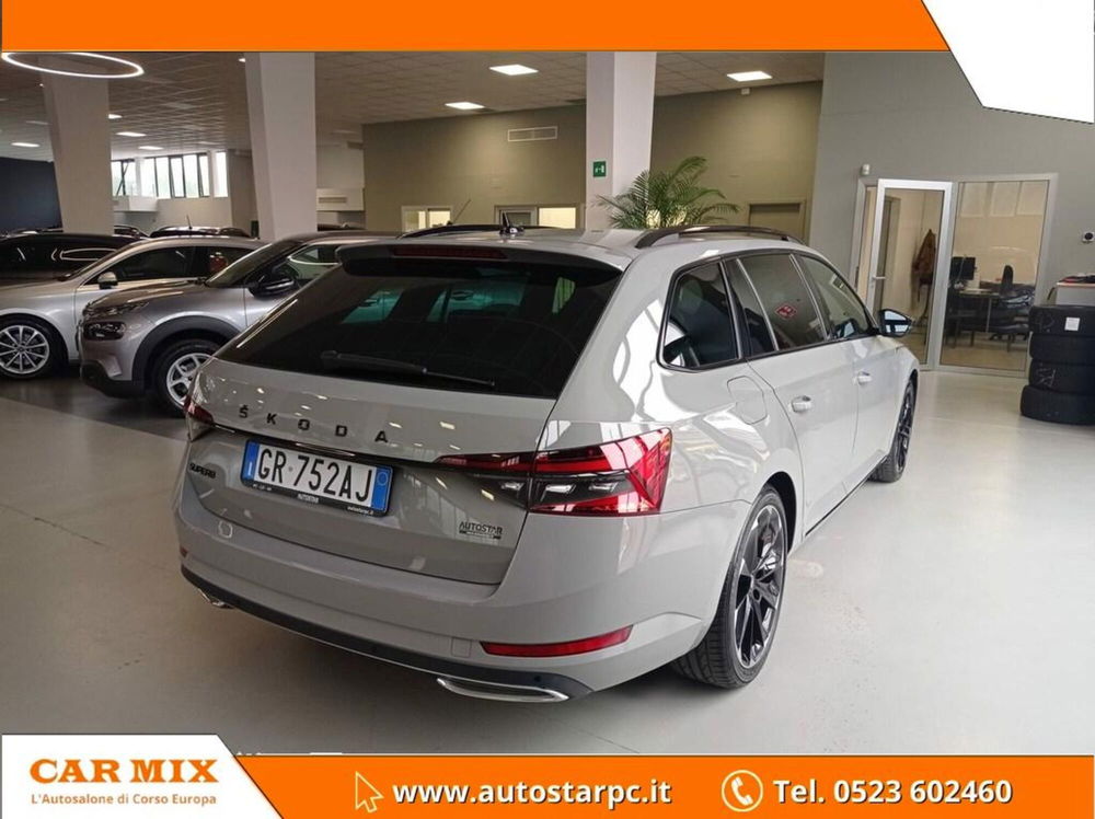 Skoda Superb Station Wagon usata a Piacenza (3)