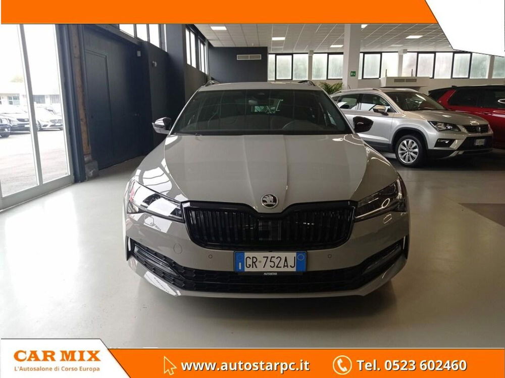 Skoda Superb Station Wagon usata a Piacenza (5)