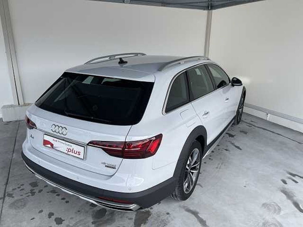 Audi A4 Allroad 40 TDI 204 CV S tronic del 2021 usata a Lucca (2)