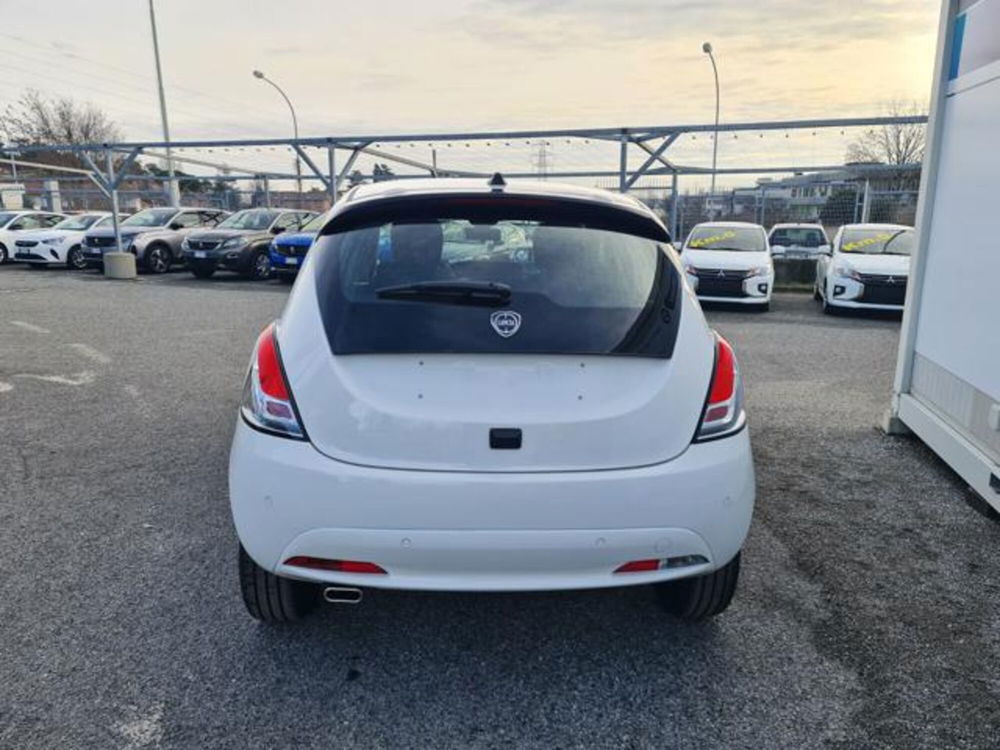 Lancia Ypsilon nuova a Torino (6)