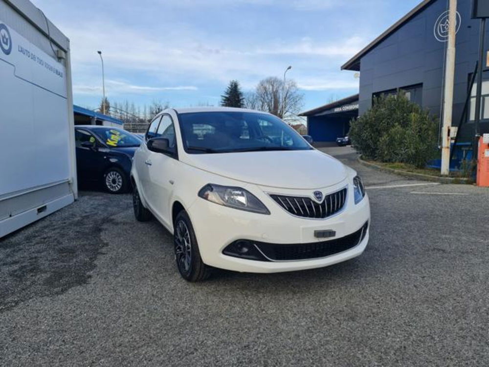 Lancia Ypsilon nuova a Torino (10)