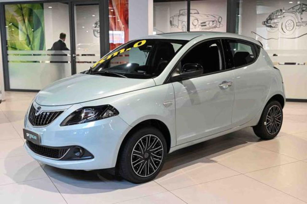 Lancia Ypsilon nuova a Torino (17)