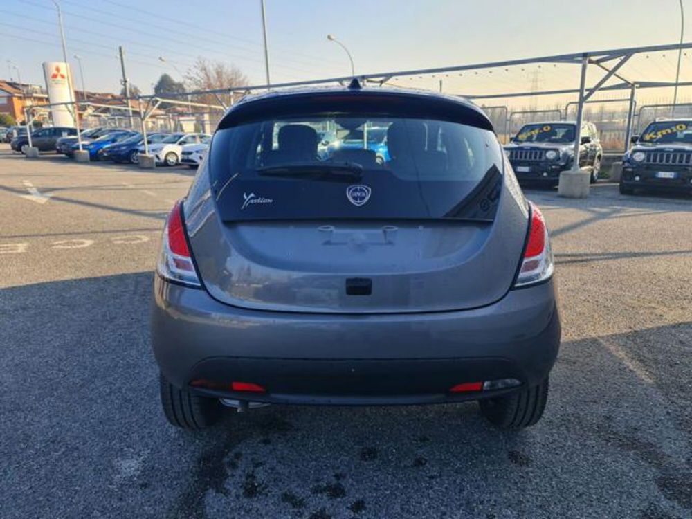 Lancia Ypsilon nuova a Torino (6)