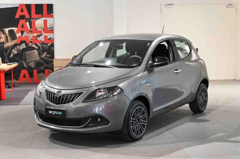 Lancia Ypsilon nuova a Torino