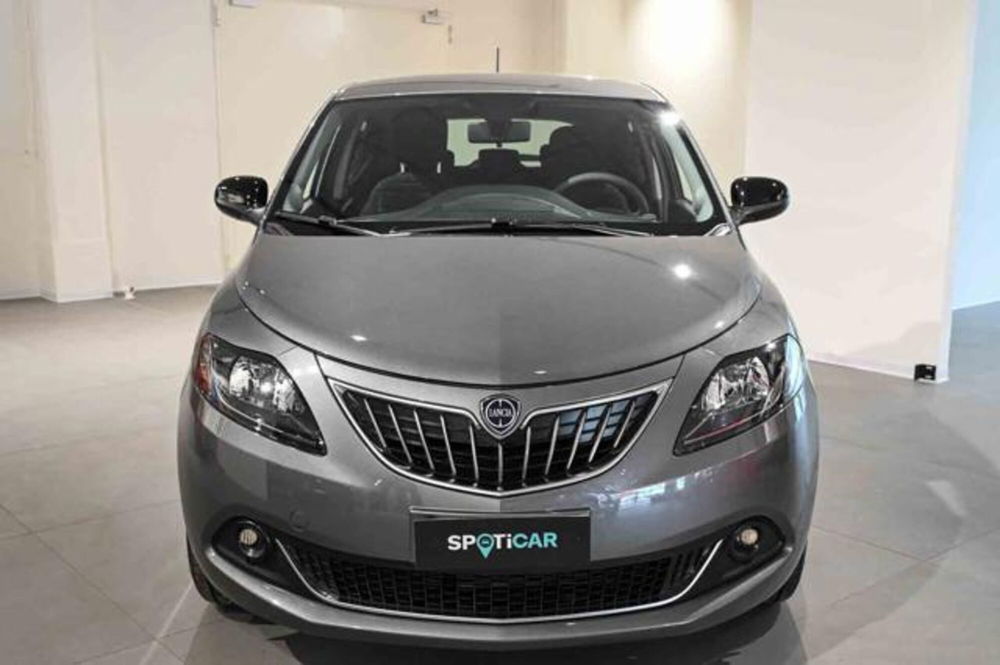 Lancia Ypsilon nuova a Torino (2)