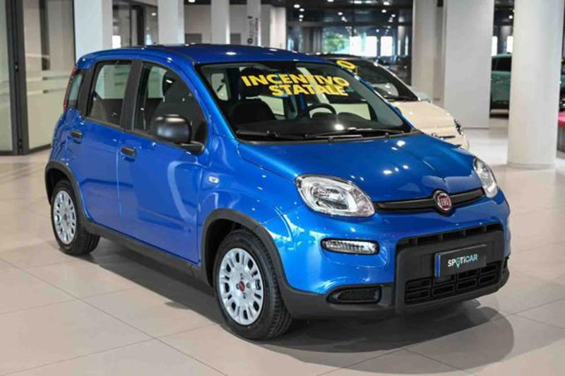 Fiat Panda 1.0 firefly hybrid s&amp;s 70cv 5p.ti nuova a Pianezza