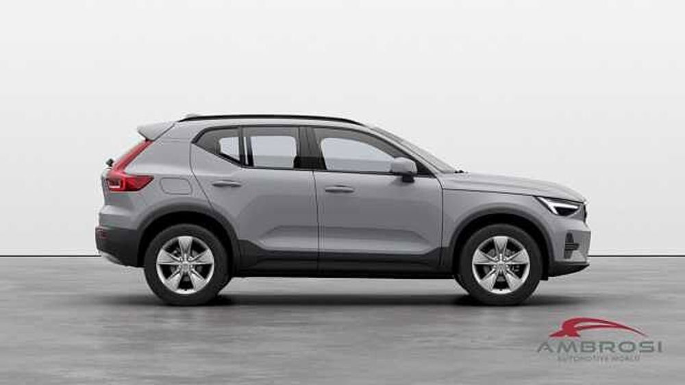 Volvo XC40 nuova a Viterbo (4)