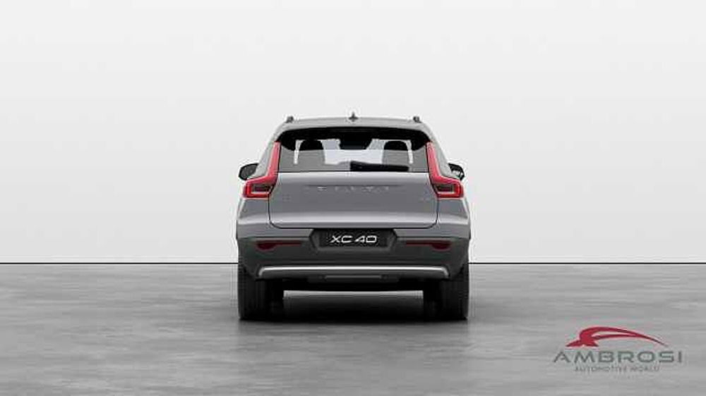 Volvo XC40 nuova a Viterbo (6)