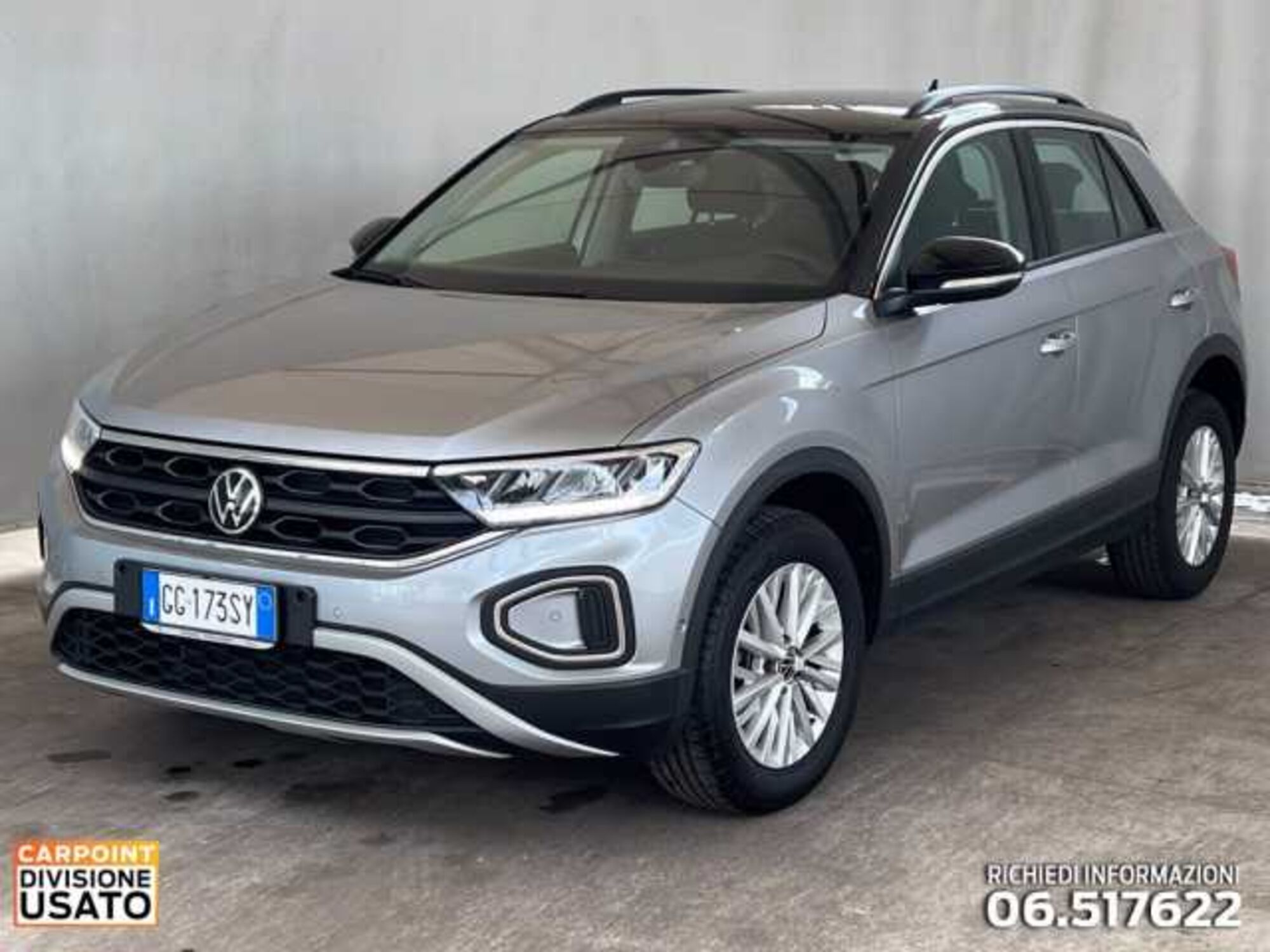 Volkswagen T-Roc 2.0 tdi Life 115cv del 2022 usata a Roma