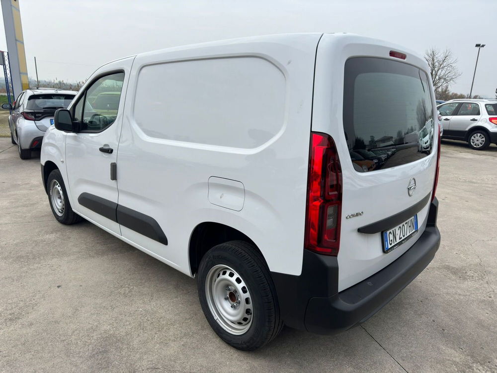 Opel Combo Furgone Cargo 1.2 Benzina 110CV S&S PC 650kg Edition  nuova a Ferrara (5)