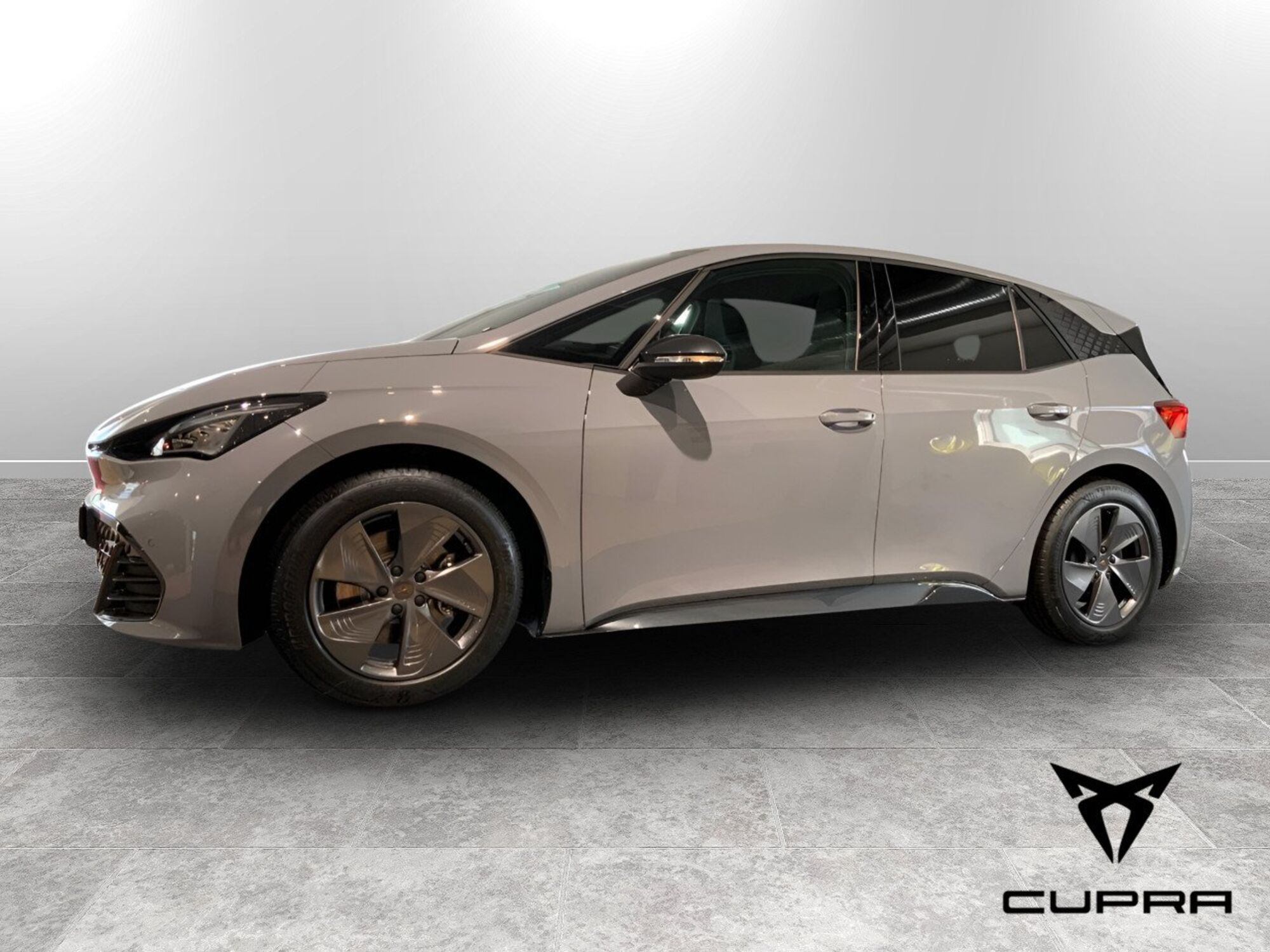 Cupra Born Born 58kWh Impulse+ del 2023 usata a Siena