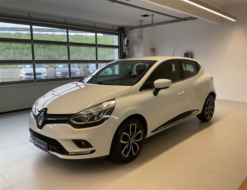 Renault Clio dCi 8V 90CV Start&Stop 5 porte Energy Zen my 16 del 2018 usata a Salerno