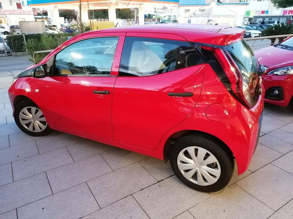 Toyota Aygo X usata a Salerno (9)