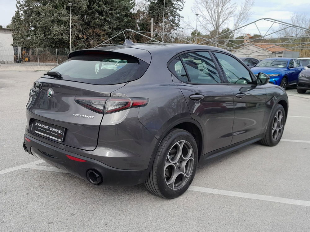 Alfa Romeo Stelvio usata a Ancona (6)