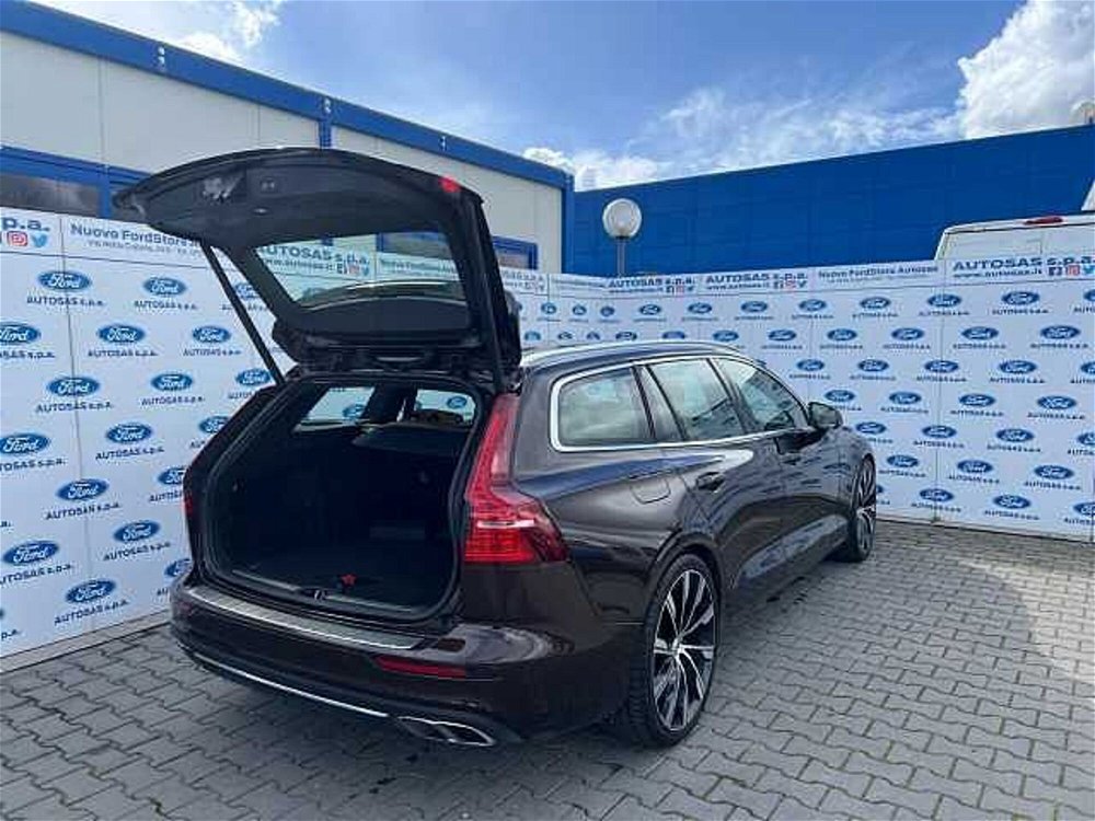 Volvo V60 T6 AWD Geartronic Business Plus  del 2019 usata a Firenze (2)