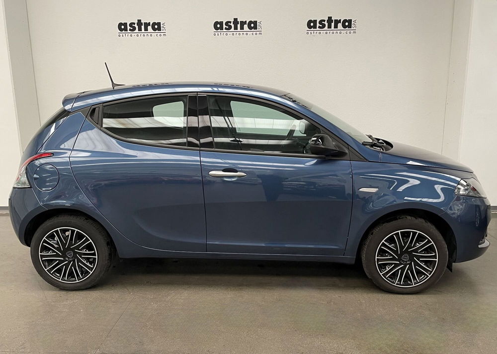 Lancia Ypsilon usata a Novara (3)