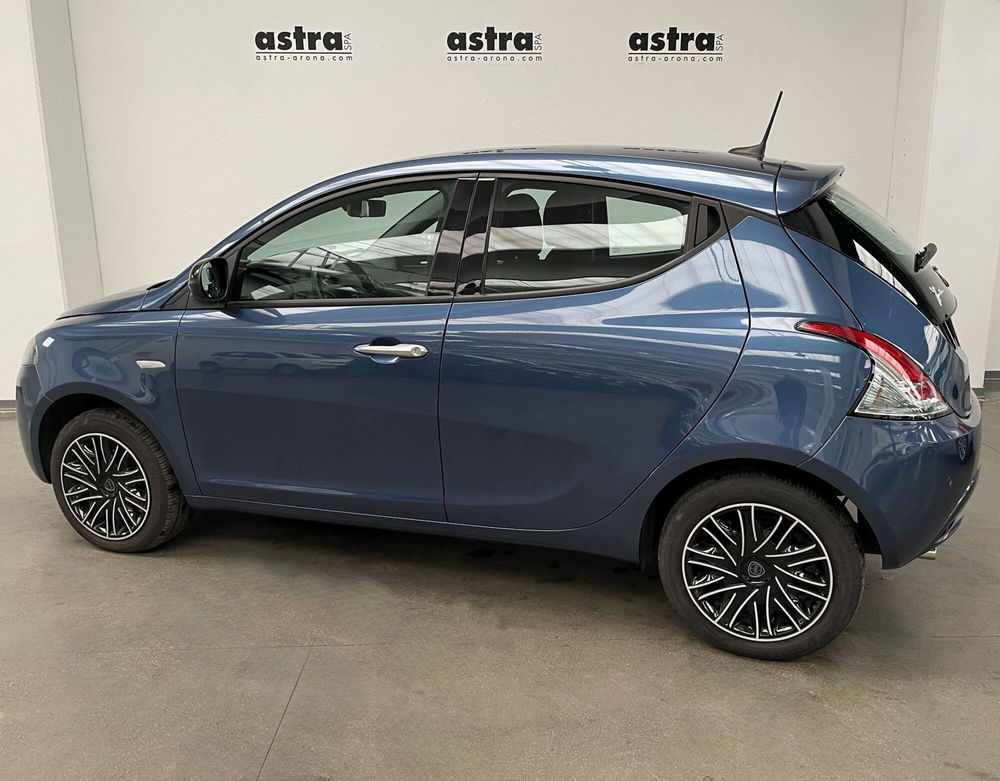 Lancia Ypsilon usata a Novara (6)