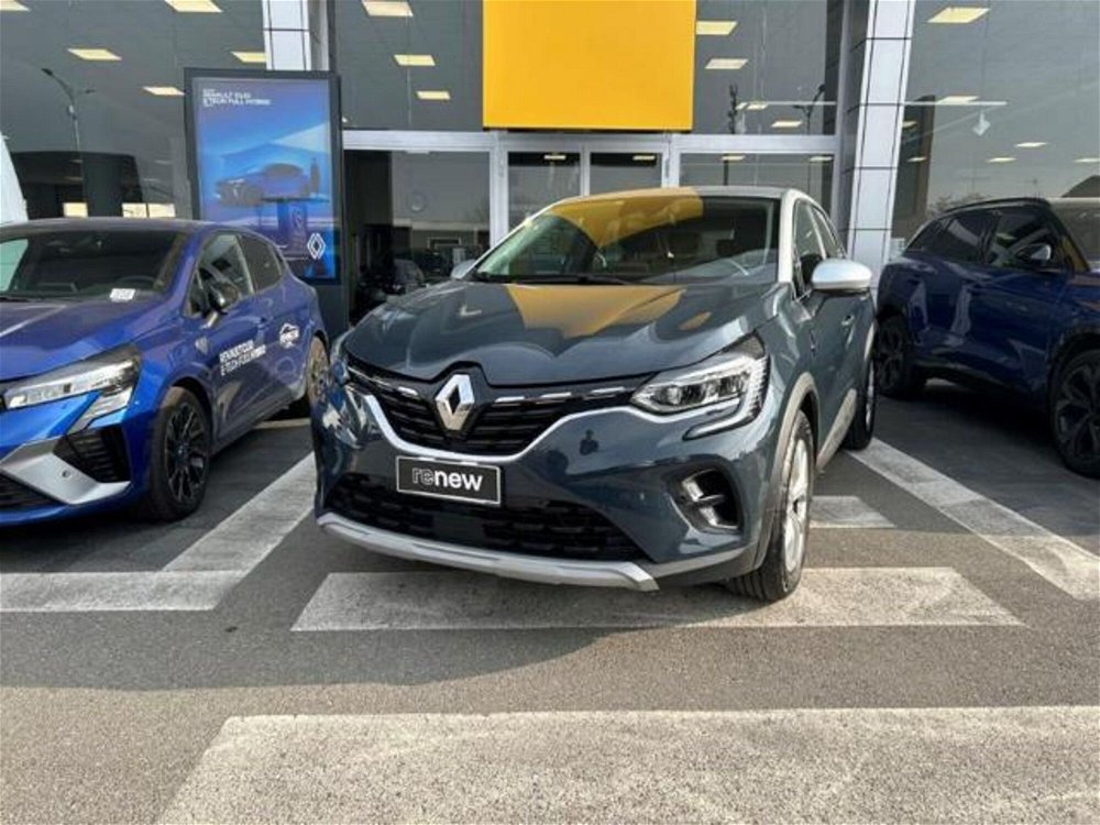 Renault Captur TCe 100 CV Intens  del 2021 usata a San Martino Siccomario (2)